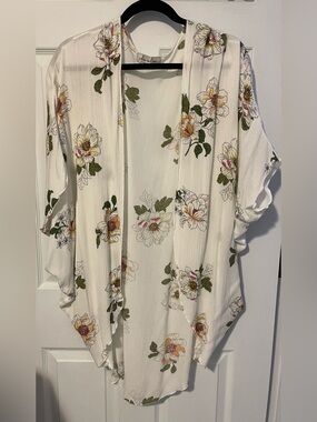 EDEN IN LOVE Genice Gauzy Floral Open Front Kimono Cottagecore M